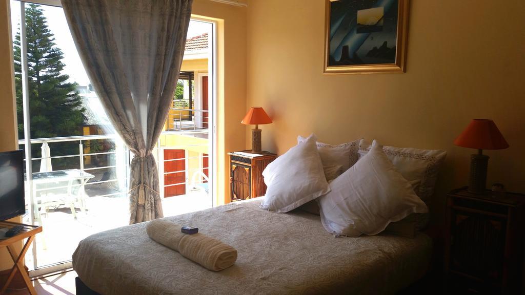 Natalie Guesthouse Bloubergstrand Extérieur photo