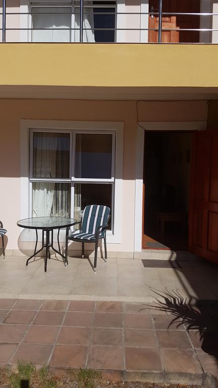 Natalie Guesthouse Bloubergstrand Extérieur photo