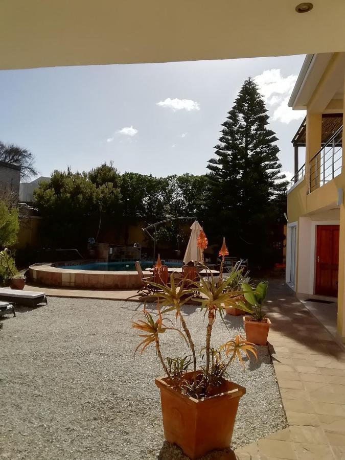 Natalie Guesthouse Bloubergstrand Extérieur photo